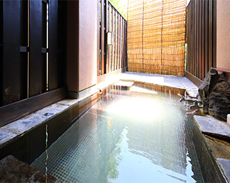 日本三大美肌の湯のトロトロ温泉を館内湯巡り